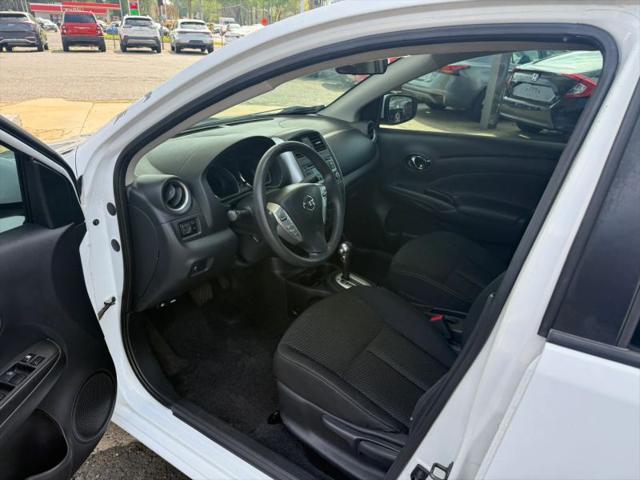 2017 Nissan Versa 1.6 SV