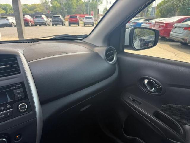 2017 Nissan Versa 1.6 SV