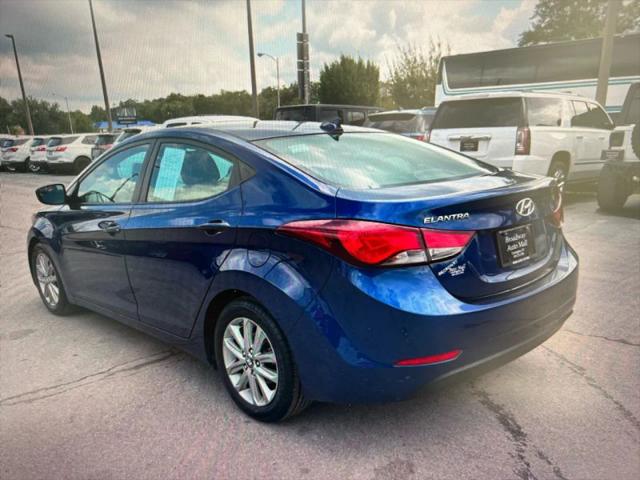 2016 Hyundai Elantra SE