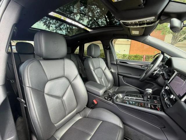 2023 Porsche Macan T