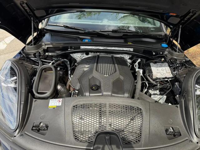2023 Porsche Macan T