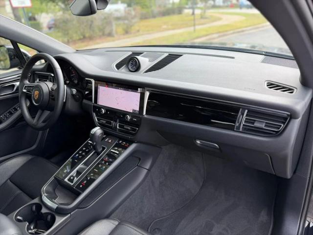 2023 Porsche Macan T