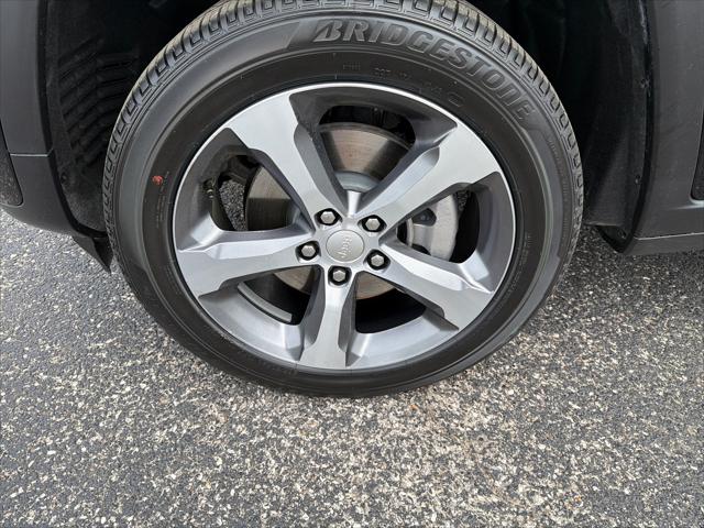 2026 Jeep Grand Cherokee GRAND CHEROKEE L LIMITED 4X2 2026 Jeep Grand Cherokee GRAND CHEROKEE L LIMITED 4X2