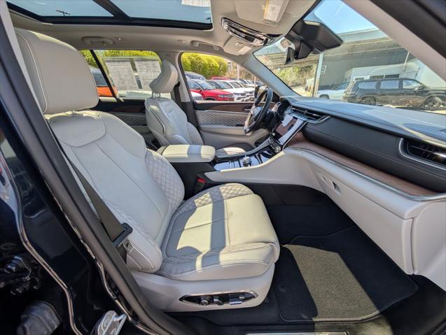 2023 Jeep Grand Cherokee Summit 4x4