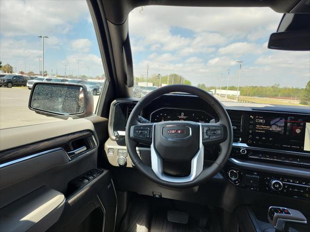 2026 GMC Sierra 1500 Crew Cab, Standard Bed, SLT, 4WD