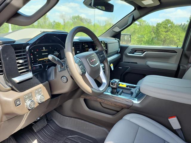 2026 GMC Sierra 1500 Crew Cab, Standard Bed, SLT, 4WD