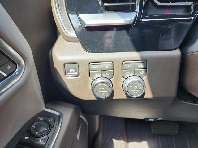 2026 GMC Sierra 1500 Crew Cab, Standard Bed, SLT, 4WD