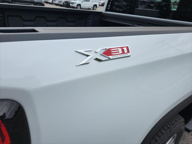 2026 GMC Sierra 1500 Crew Cab, Short Bed, SLT, 4WD