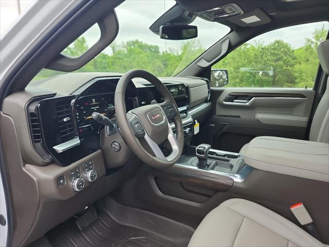 2026 GMC Sierra 1500 Crew Cab, Short Bed, SLT, 4WD