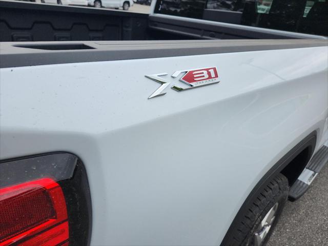 2026 GMC Sierra 1500 Crew Cab, Short Bed, SLT, 4WD