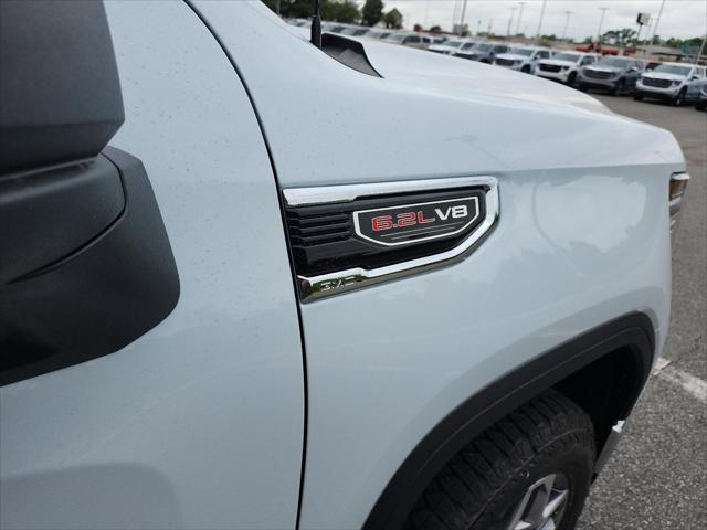 2026 GMC Sierra 1500 Crew Cab, Short Bed, SLT, 4WD
