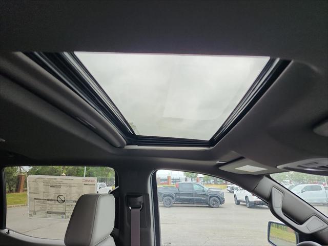 2026 GMC Sierra 1500 Crew Cab, Short Bed, SLT, 4WD