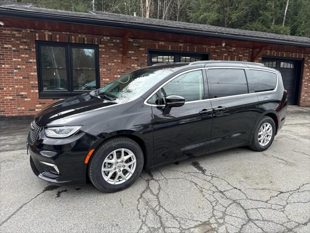 2022 Chrysler Pacifica Touring L for sale in Berlin, VT