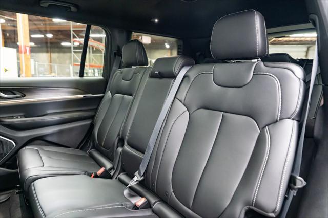 2026 Jeep Grand Cherokee L Limited 4x4