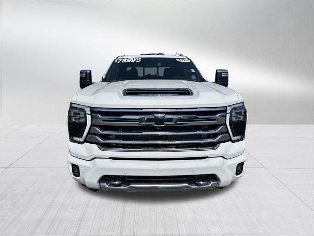 2024 Chevrolet Silverado 3500HD 4WD Crew Cab Long Bed High Country