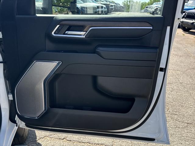2024 Chevrolet Silverado 3500HD 4WD Crew Cab Long Bed High Country