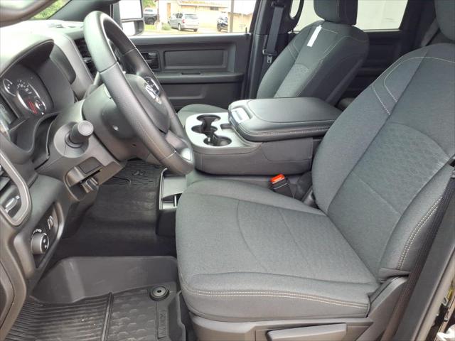 2026 RAM Ram 3500 RAM 3500 TRADESMAN CREW CAB 4X4 8 BOX