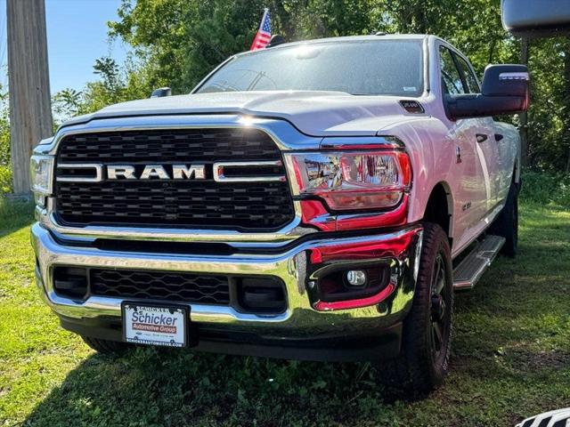 2024 Ram 3500 Big Horn Crew Cab 4x4 8' Box