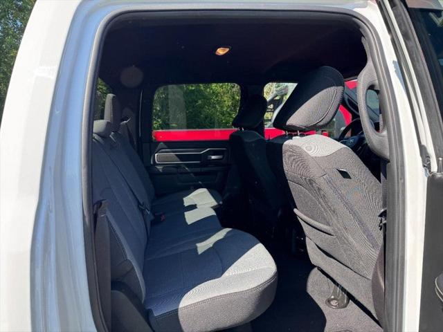 2024 Ram 3500 Big Horn Crew Cab 4x4 8' Box