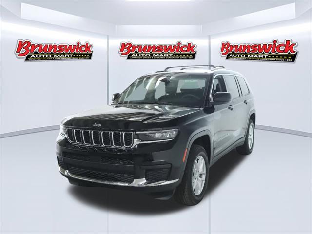 2023 Jeep Grand Cherokee L Laredo 4x4 for sale in Brunswick, OH