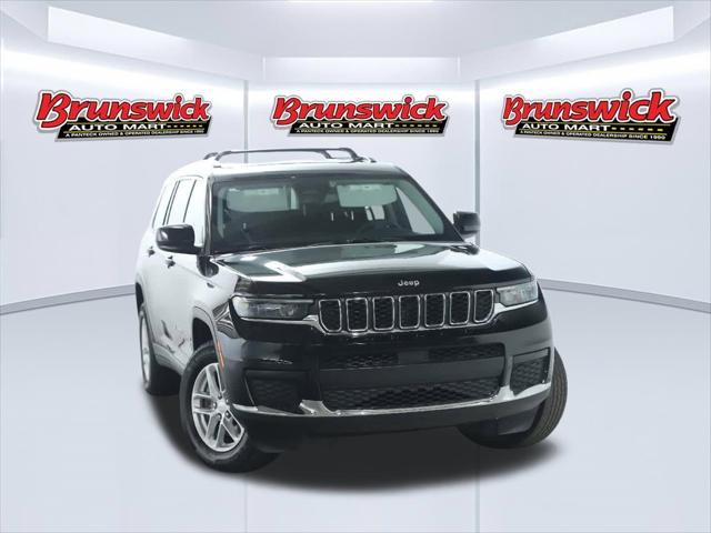 2023 Jeep Grand Cherokee L Laredo 4x4