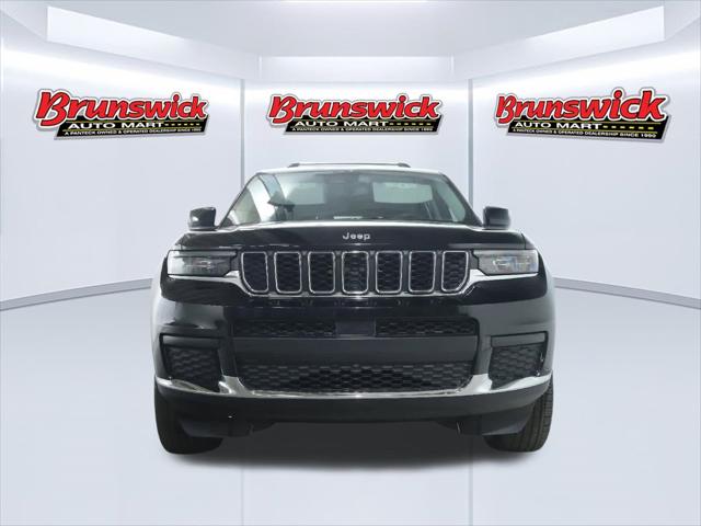 2023 Jeep Grand Cherokee L Laredo 4x4