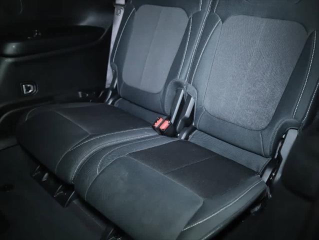 2023 Jeep Grand Cherokee L Laredo 4x4