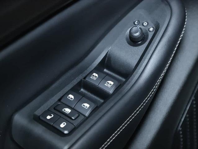 2023 Jeep Grand Cherokee L Laredo 4x4