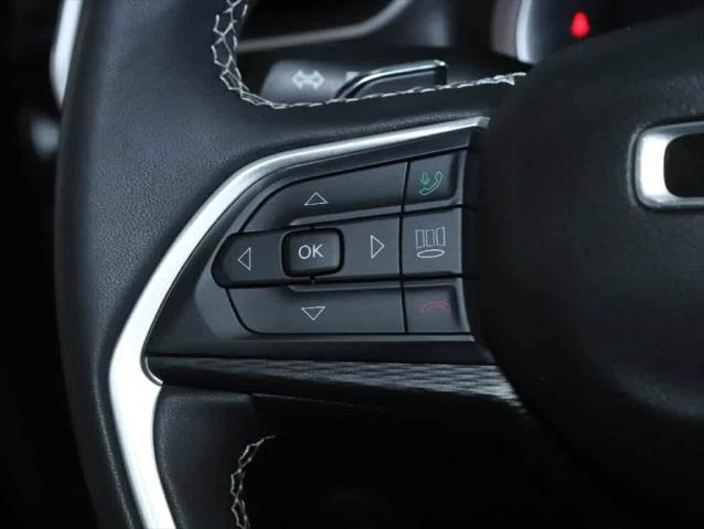2023 Jeep Grand Cherokee L Laredo 4x4