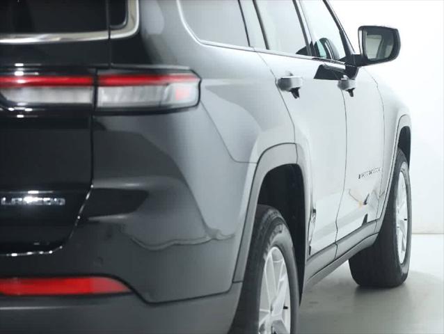 2023 Jeep Grand Cherokee L Laredo 4x4