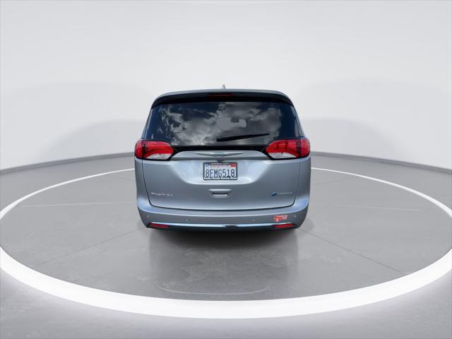 2018 Chrysler Pacifica Hybrid Limited
