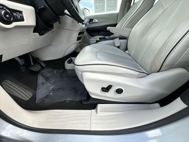 2018 Chrysler Pacifica Hybrid Limited