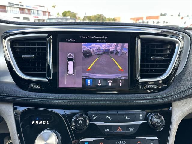 2018 Chrysler Pacifica Hybrid Limited