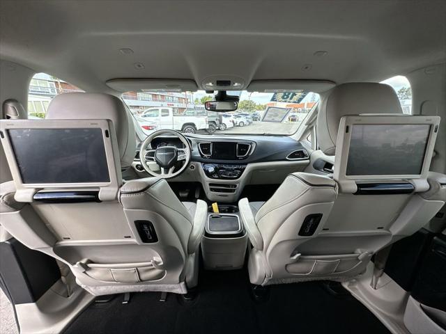 2018 Chrysler Pacifica Hybrid Limited