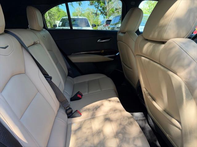 2025 Cadillac XT4 FWD Premium Luxury
