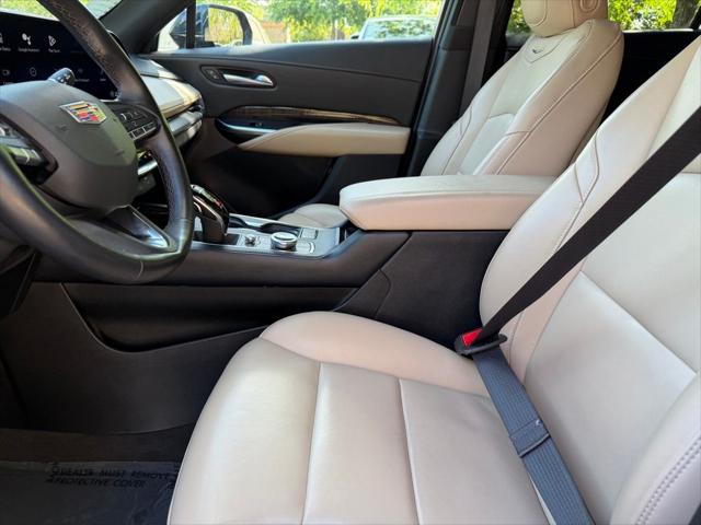 2025 Cadillac XT4 FWD Premium Luxury