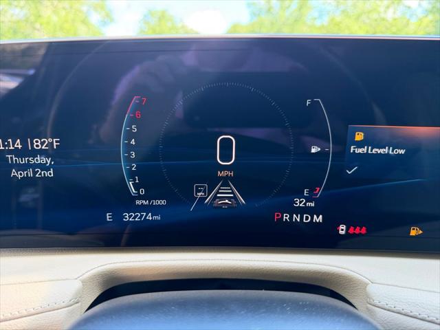 2025 Cadillac XT4 FWD Premium Luxury