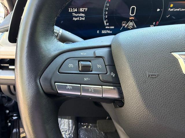 2025 Cadillac XT4 FWD Premium Luxury