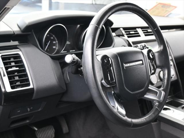2020 Land Rover Discovery SE