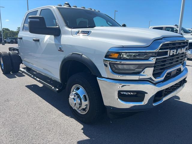 2026 RAM Ram 3500 Chassis Cab RAM 3500 TRADESMAN CREW CAB CHASSIS 4X4 60 CA