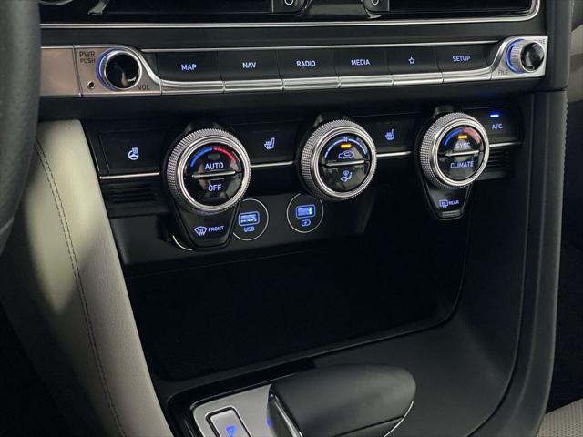 2023 Genesis G70 2.0T AWD