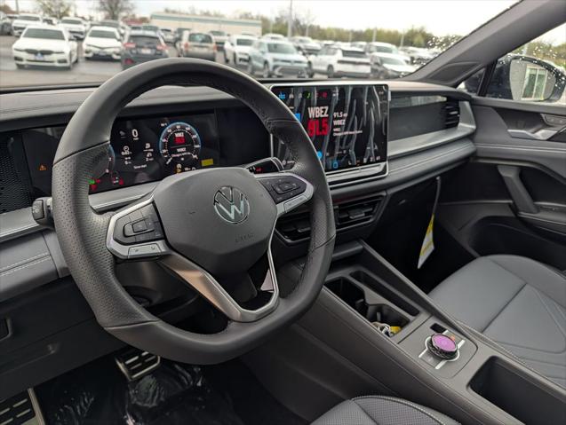 2026 Volkswagen Tiguan SE R-Line Black