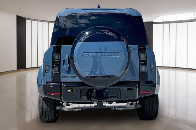 2026 Land Rover Defender P400 X-Dynamic SE