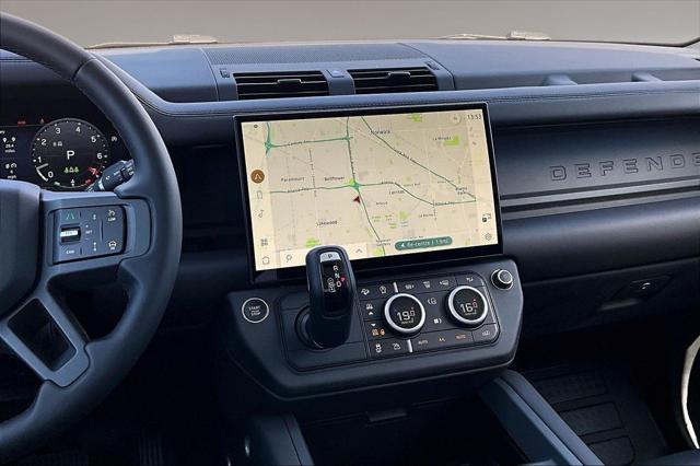 2026 Land Rover Defender P400 X-Dynamic SE
