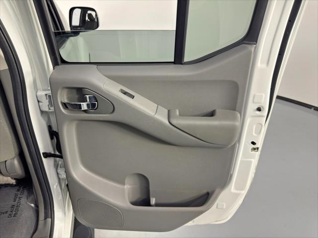 2021 Nissan Frontier Crew Cab SV 4x2
