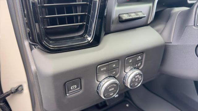 2026 GMC Sierra 1500 Crew Cab, Short Bed, AT4, 4WD