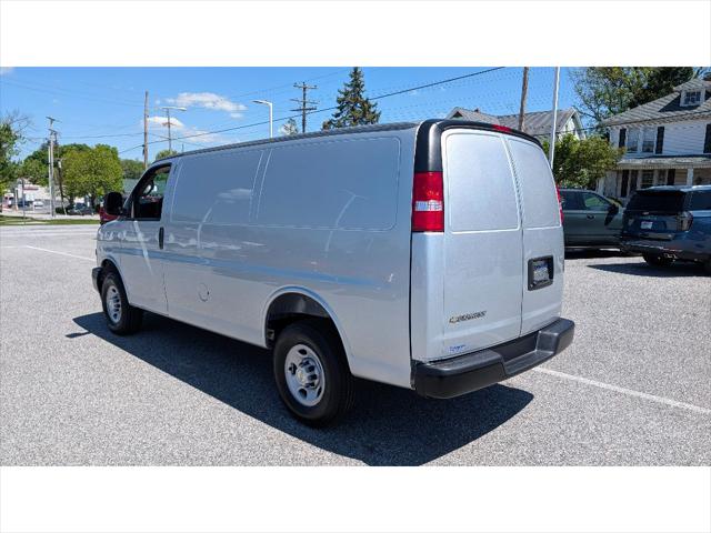 2026 Chevrolet Express Cargo Van 2500 Regular Wheelbase, WT, RWD