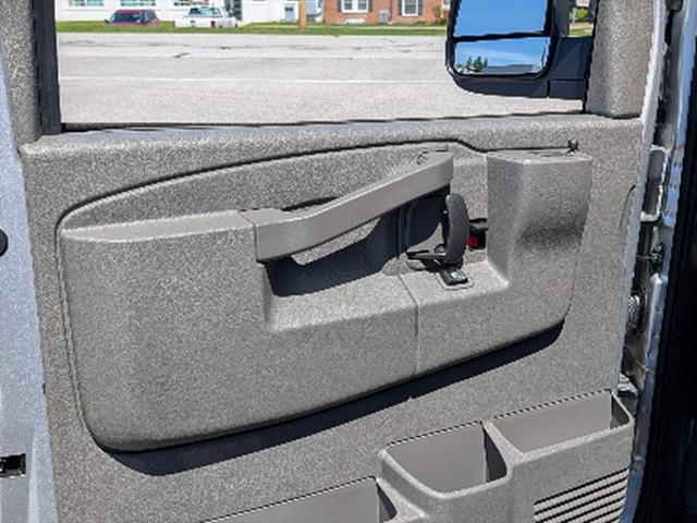 2026 Chevrolet Express Cargo Van 2500 Regular Wheelbase, WT, RWD