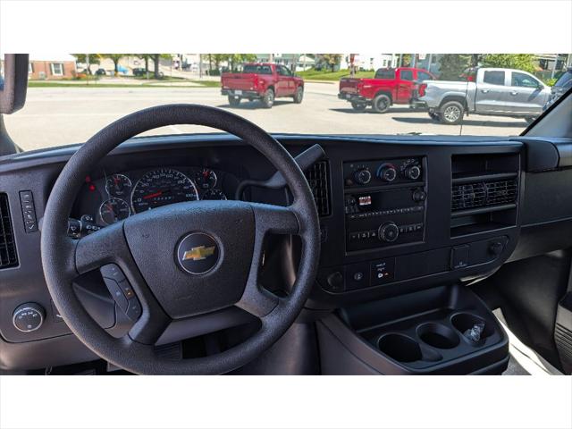2026 Chevrolet Express Cargo Van 2500 Regular Wheelbase, WT, RWD