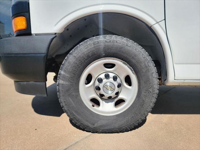 2020 Chevrolet Express Cargo Van RWD 2500 Extended Wheelbase WT
